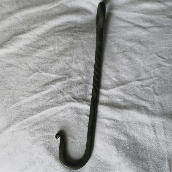 Hand made wrought iron hook - Picture 3 of 3